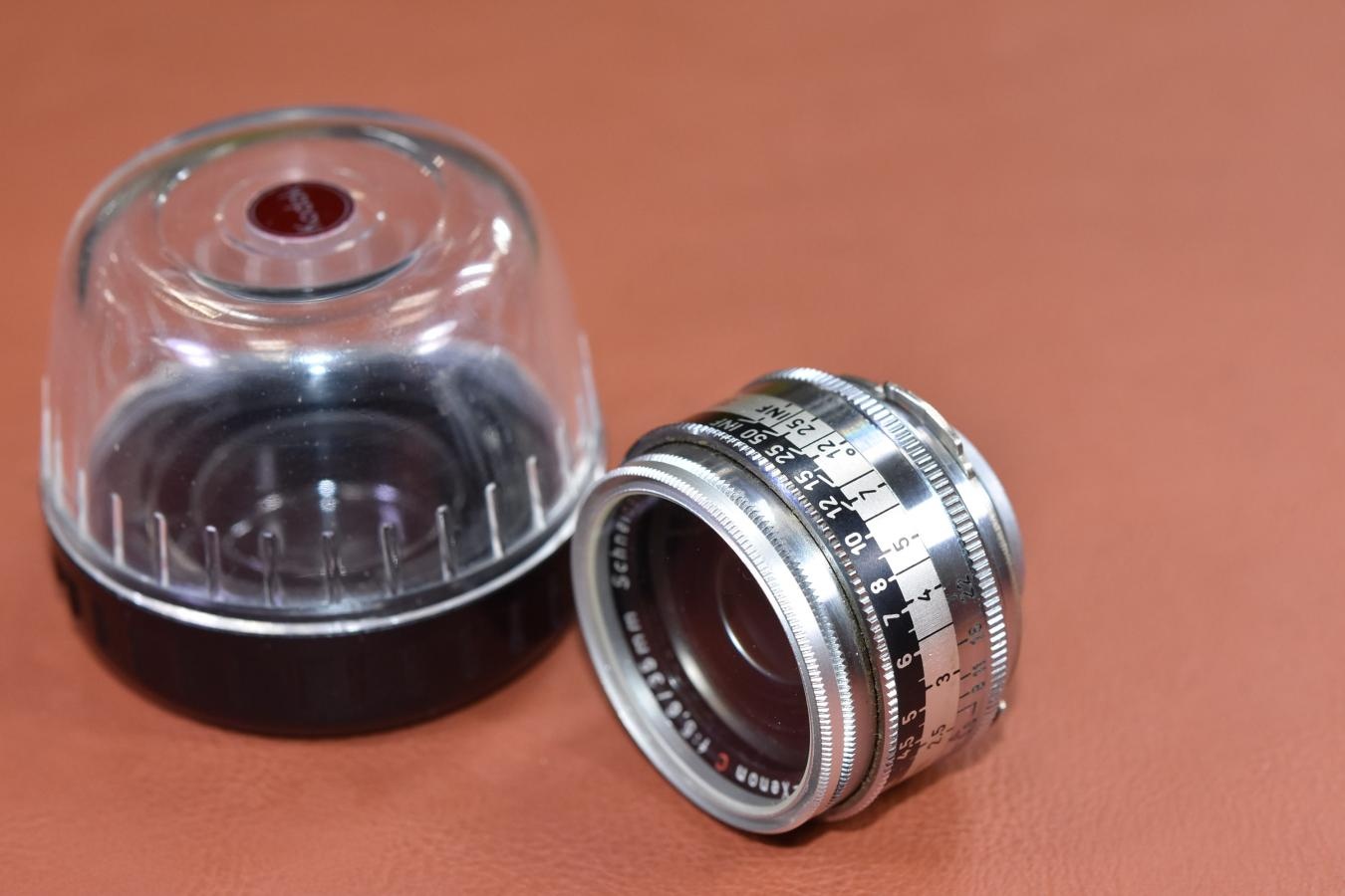 【希 少】Schneider-Kreuznach Retina-Curtar-Xenon C 35mm F5.6 純正プラスチックケース、フィルター付 【Kodak Retina C用】